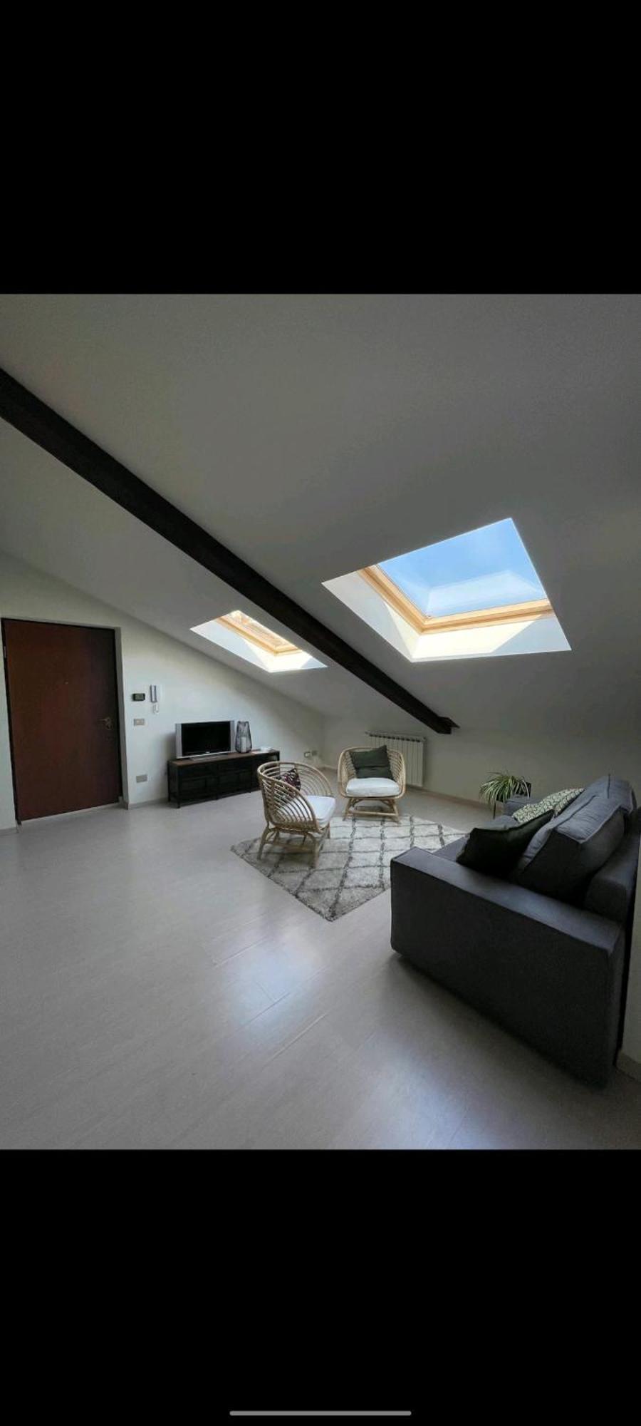 Centro Storico-Mansarda Verde Con Terrazzino E A/C Asti Ngoại thất bức ảnh